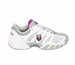 K-SWISS Damen Tennisschuh  - <a href="http://www.schuhe.me/no-index/forward.php?link=aHR0cDovL3RkLm9vMzQubmV0L2NsL2FhaWQ9eHJ0MWRwZ3VoazhxMHBjdiZlaW49bjkwdjZ3dWM1OGdsajMycyZwYWlkPWI2d2l1cnJ3aHdiMHhoNTgmdHQ9ZWRpdG9yaWFs" target="_blank" rel="nofollow">Sporthaus Schuster</a>